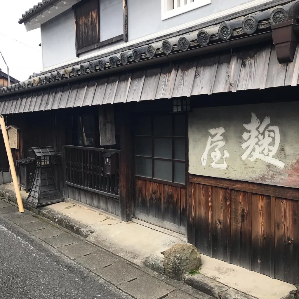 角長さんの本店周辺
